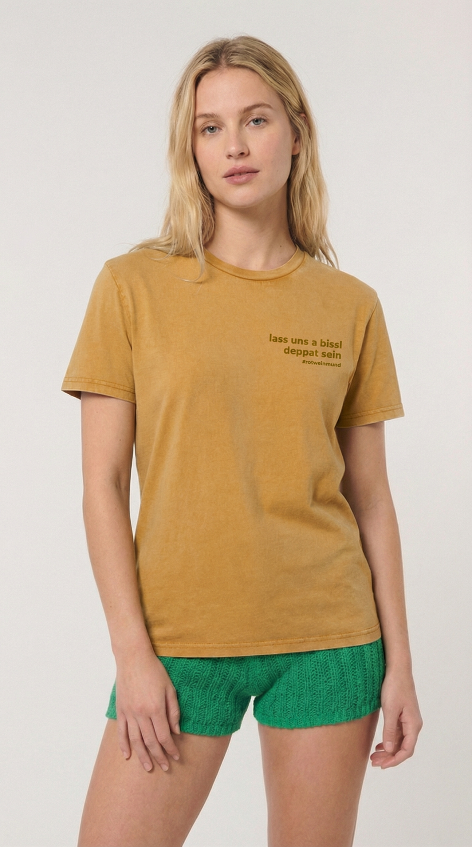 Rotweinmund  T-Shirt mit Filmzitat "lass uns a bissl deppat sein" Vorderansicht